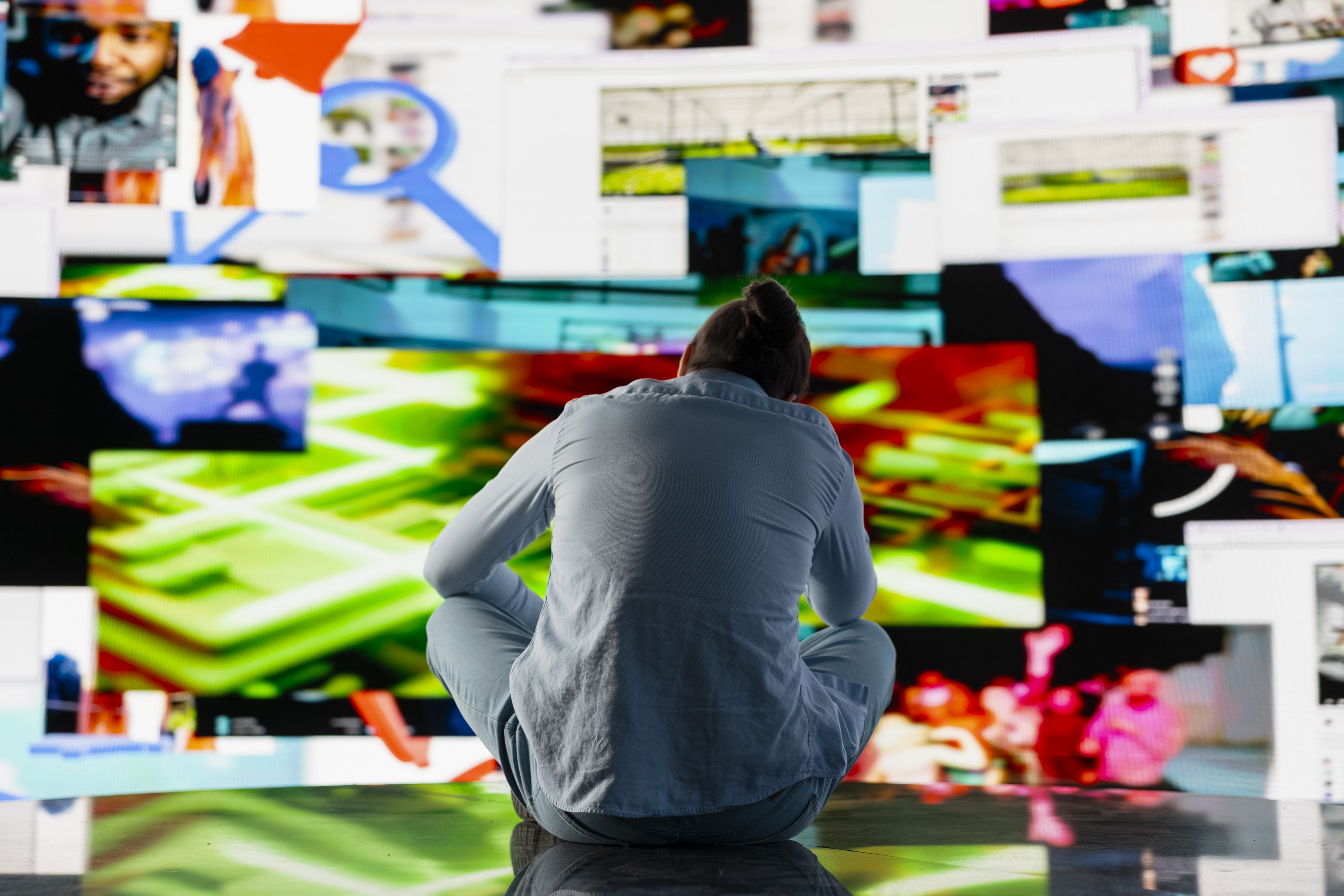 Hypermedia Light Networks